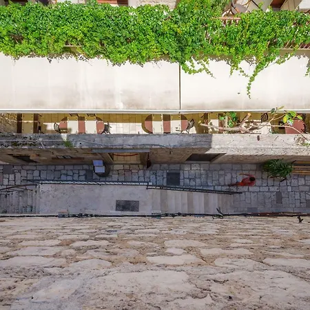 Hektorovic House Χβαρ