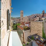 Hektorovic House ゲストハウス フヴァル