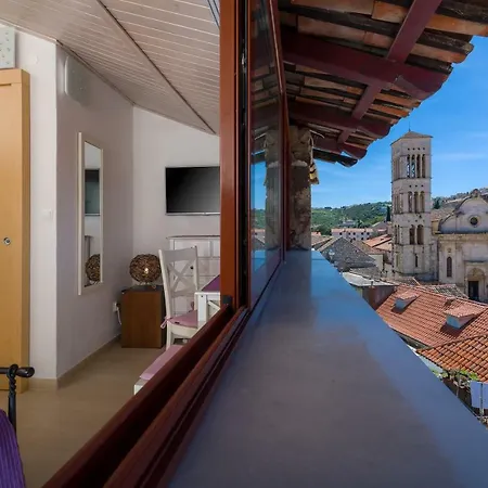 Hektorovic House Гостьовий будинок 3*