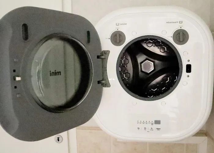 Hektorovic House Guest house