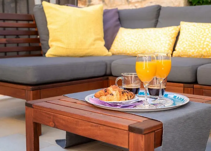 Guest house Hektorovic House