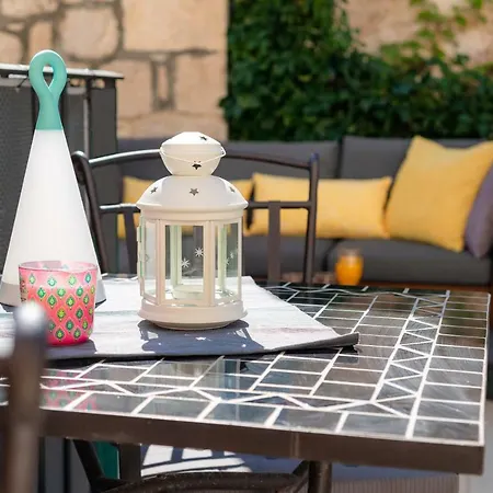 بيت ضيافة Hektorovic House 3*