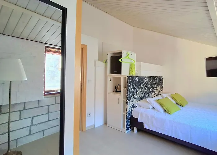 Hektorovic House Guest house 3*